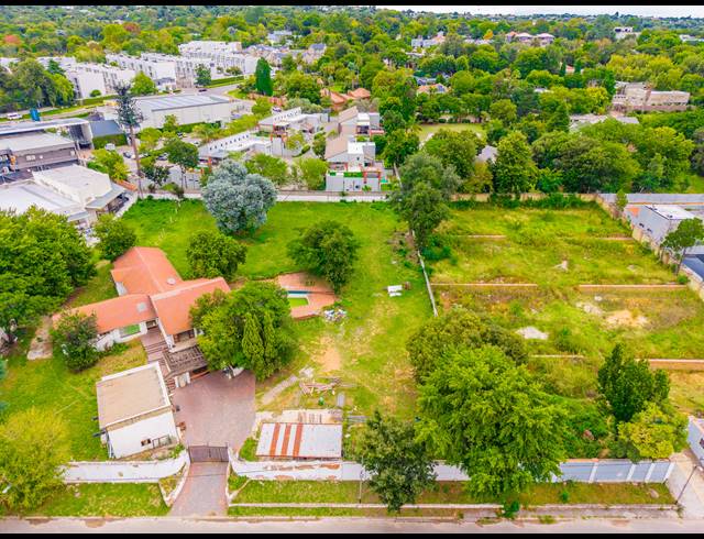5,762M² VACANT LAND FOR SALE IN BRYANSTON